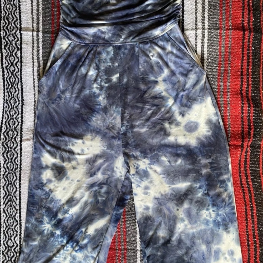 Women’s Sleeveless Blue Tie-Dye Romper w/ Pockets - Size L